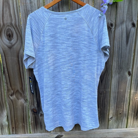 Plus size active shirt Velocity Women’s Pullover Top Shirt Gray V Neck n… - Picture 2 of 7